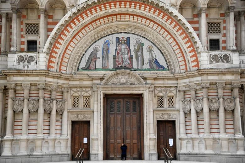 Người công giáo khắp thế giới mừng lễ Phục sinh tại nhà phòng tránh dịch Covid-19