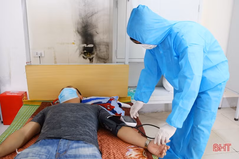 Thầm lặng làm sạch khu cách ly sau khi bàn giao 563 công dân ở Đại học Hà Tĩnh