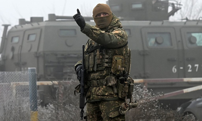 Ukraine và phe ly khai tiến hành trao đổi tù nhân