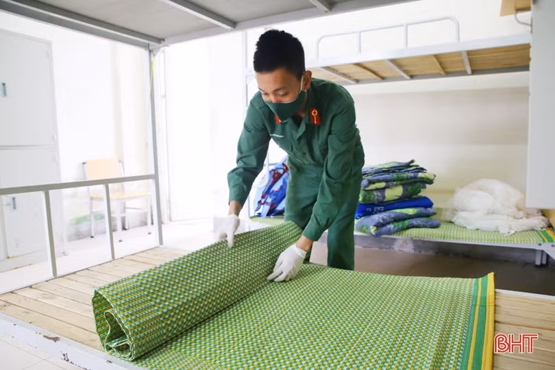 Thầm lặng làm sạch khu cách ly sau khi bàn giao 563 công dân ở Đại học Hà Tĩnh