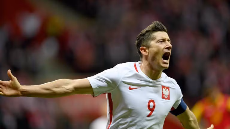 Top 10 chân sút vĩ đại nhất ĐTQG châu Âu: Ronaldo không có đối thủ