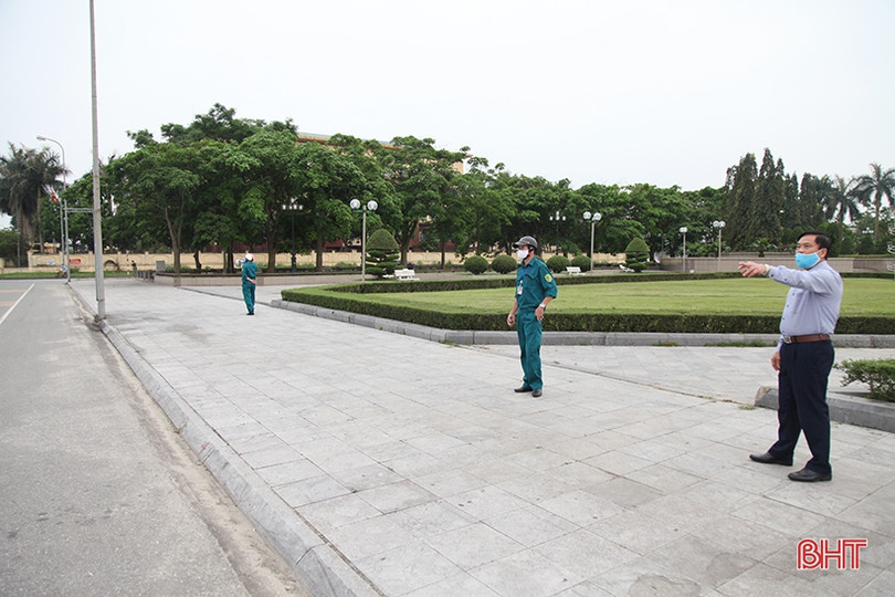 Điểm công cộng vắng vẻ, người dân Hà Tĩnh “tràn” ra đường đi thể dục