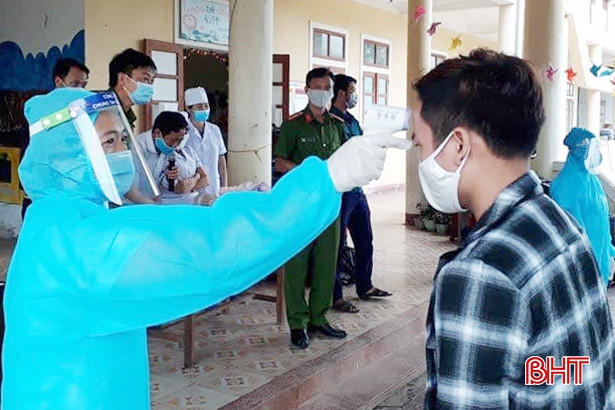 Can Lộc bàn giao 284 công dân hoàn thành cách ly tập trung