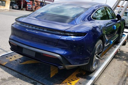 porsche taycan đầu tiên về việt nam hình 1 Porsche Taycan đầu tiên về Việt Nam
