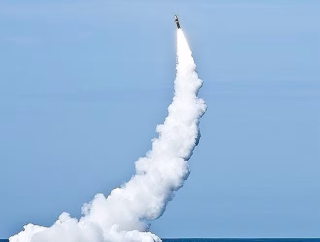 Siêu tên lửa hạt nhân Trident II D5 của Mỹ khiến Nga ngước nhìn