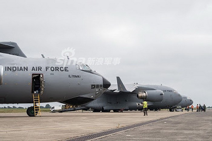 Phi công Ấn Độ - Pháp bất ngờ đổi tiêm kích Su-30MKI và Rafale cho nhau