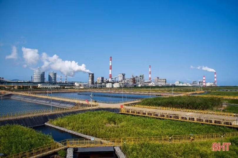 Nước thải và khí thải của Formosa Hà Tĩnh được kiểm soát 24/24 bằng hệ thống quan trắc tự động