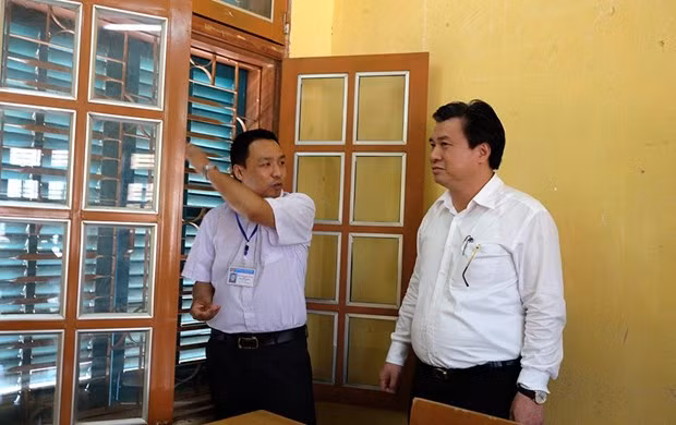 Thi THPT quốc gia 2019: “Thí sinh đặc biệt” vẫn đang... làm bài thi!