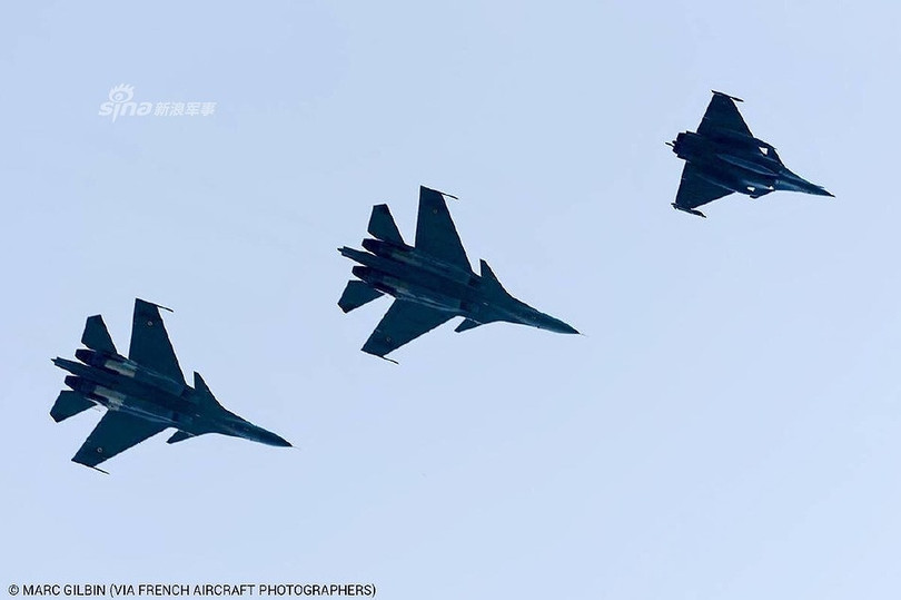 Phi công Ấn Độ - Pháp bất ngờ đổi tiêm kích Su-30MKI và Rafale cho nhau