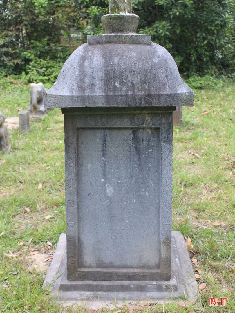 Hà Tĩnh đề nghị trình Thủ tướng công nhận bia Sùng Chỉ là bảo vật quốc gia