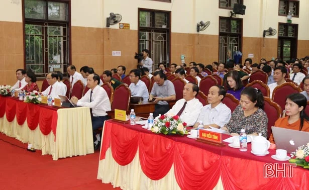 TP Hà Tĩnh vinh danh 18 tập thể và 25 cá nhân học và làm theo Bác