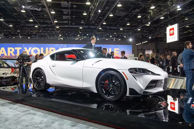 Đại gia chơi trội, chi 2,1 triệu USD mua ôtô giá 50.000 USD