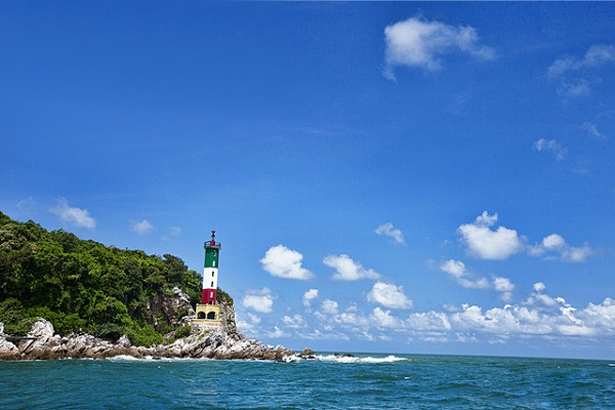 9 ngọn hải đăng đẹp nhất Việt Nam