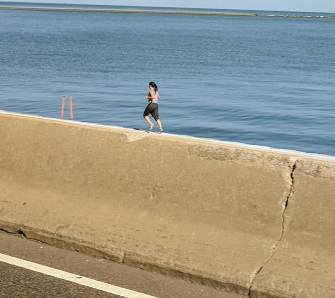 Hoa mắt chóng mặt với khoảnh khắc tình cờ “chộp“ được