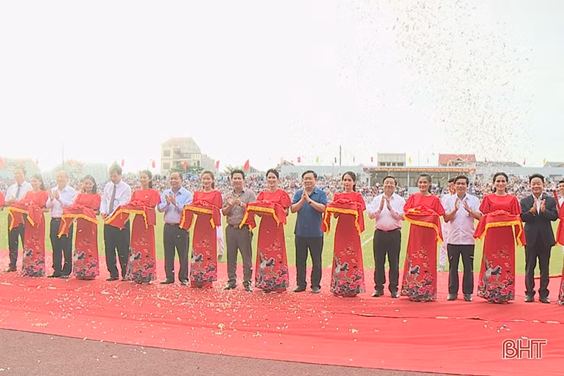 Sân vận động Hà Tĩnh chính thức đi vào hoạt động
