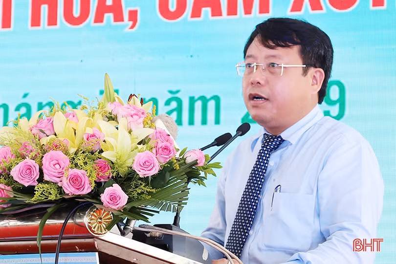 Khánh thành nhà máy điện mặt trời đầu tiên ở Hà Tĩnh