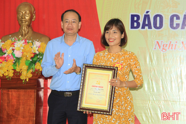 24 thí sinh thi báo cáo viên giỏi huyện Nghi Xuân