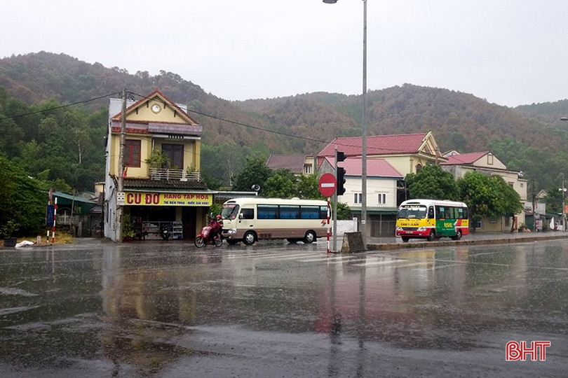 Mưa “vàng” diện rộng, giải nhiệt cho “chảo lửa” Hà Tĩnh