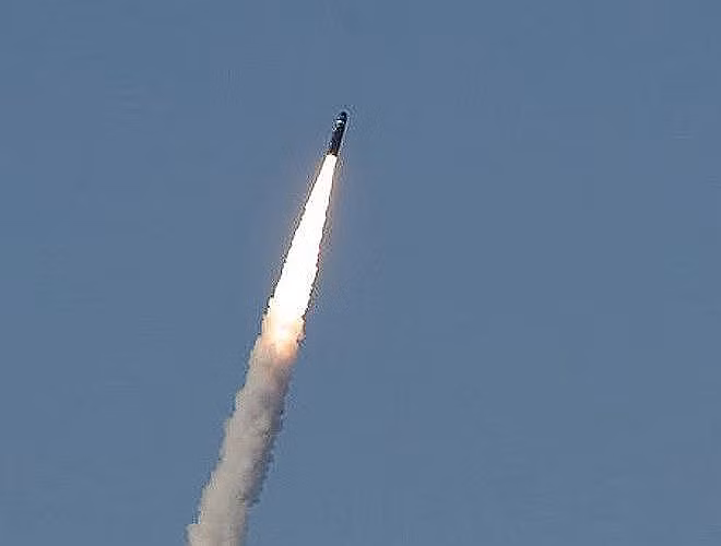 Siêu tên lửa hạt nhân Trident II D5 của Mỹ khiến Nga ngước nhìn