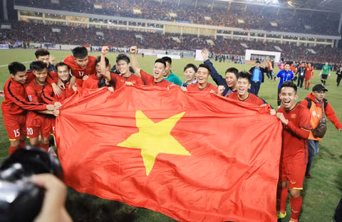 Bóng đá Việt Nam dàn trận cho mục tiêu lớn