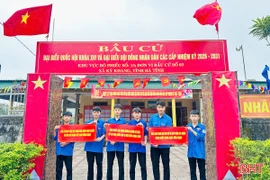 Tuổi trẻ Hà Tĩnh tích cực hỗ trợ công tác bầu cử