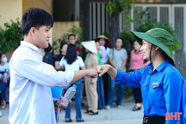 Mùa hè rực rỡ của tuổi trẻ Hà Tĩnh