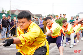 Hấp dẫn giải cờ tướng, kéo co tại lễ hội Hải Thượng Lãn Ông 