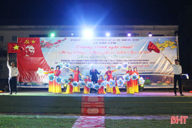 “Xuân yêu thương - Tết sum vầy” tại Sơn Tiến trao nhiều phần quà ý nghĩa