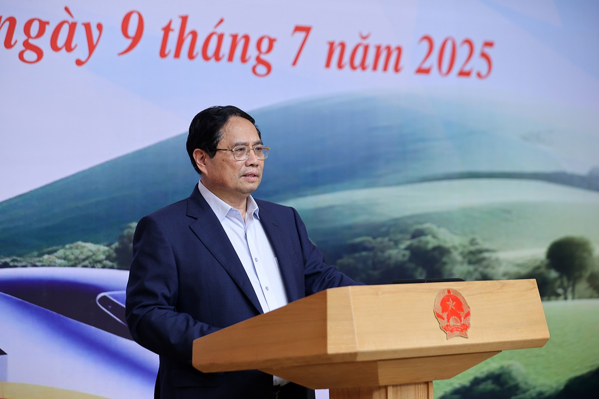 Thủ tướng Chính phủ Phạm Minh Chính kết luận hội nghị. duong-sat.jpg