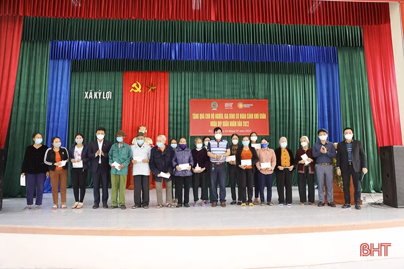 Công ty TNHH Xăng dầu Giang Nam góp sức đảm bảo an sinh xã hội