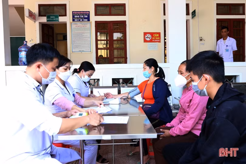 Sâu nặng tình yêu nghề chữa bệnh cứu người