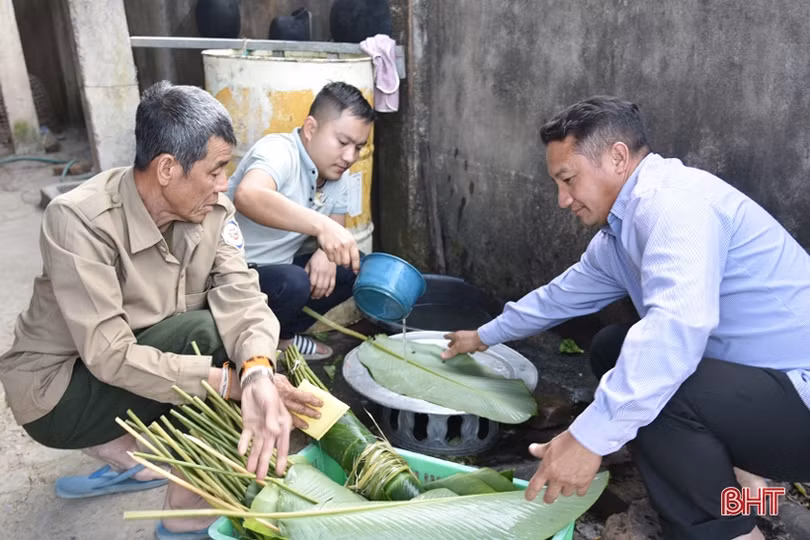 Ngày tết của một gia đình người Lào mang dòng máu Việt