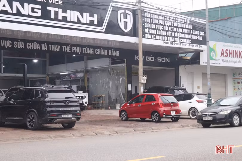 Dịch vụ rửa xe tất bật những ngày cuối năm