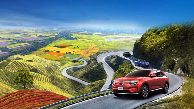 Lái xe đường dài dịp Tết cần chú ý điều gì?