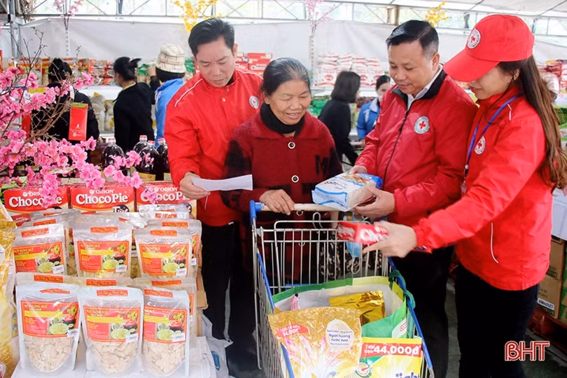 Lan tỏa yêu thương từ “Tết nhân ái” của Hội Chữ thập đỏ Hà Tĩnh