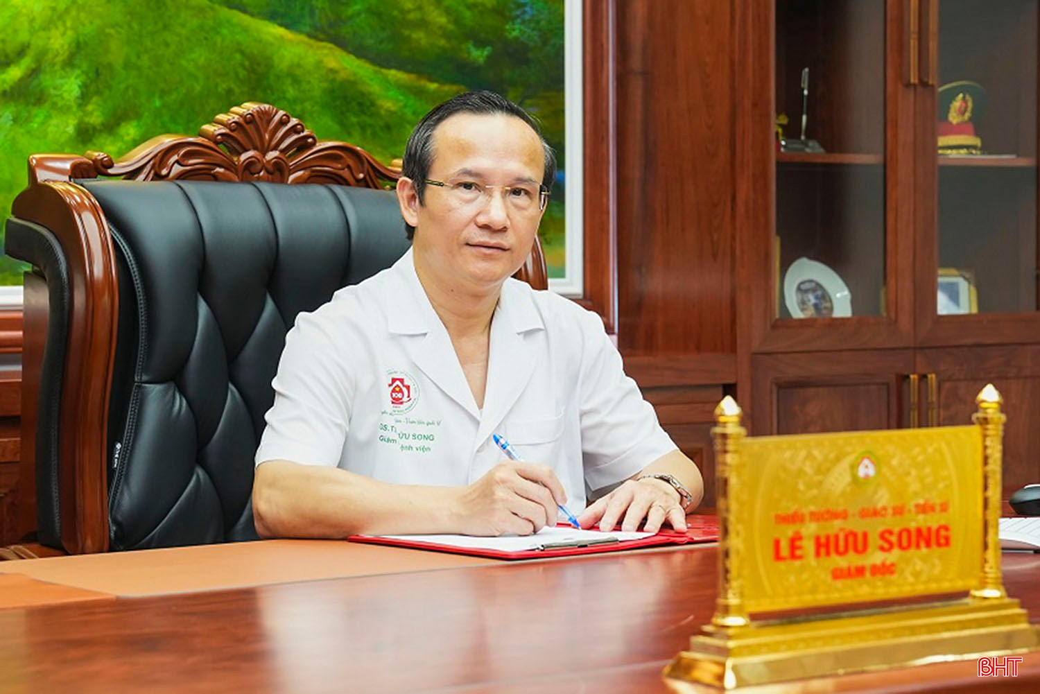 bqbht_br_trung-tuong-gs-ts-le-huu-song-giam-doc-benh-vien-trung-uong-quan-doi-108.jpg