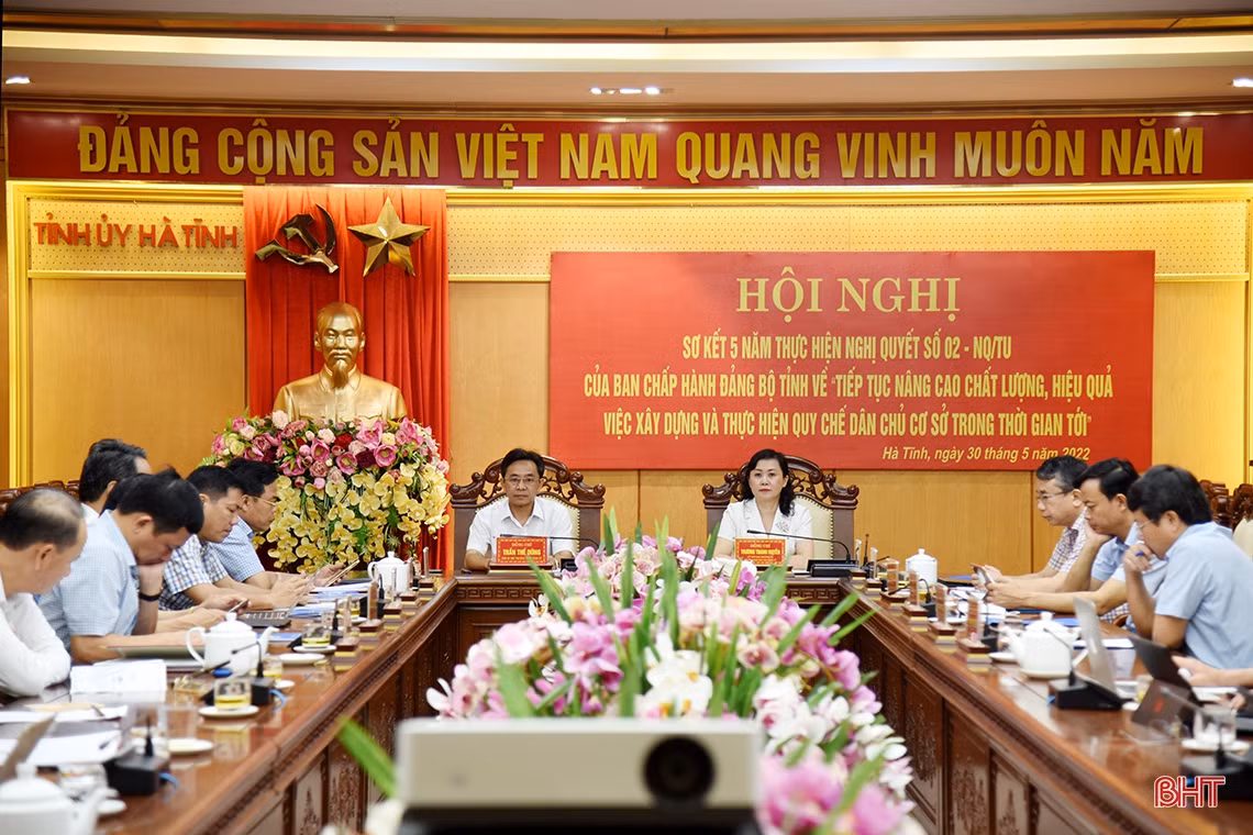 Tăng cường thực hiện quy chế dân chủ gắn với đổi mới phương thức lãnh đạo của các cấp ủy đảng