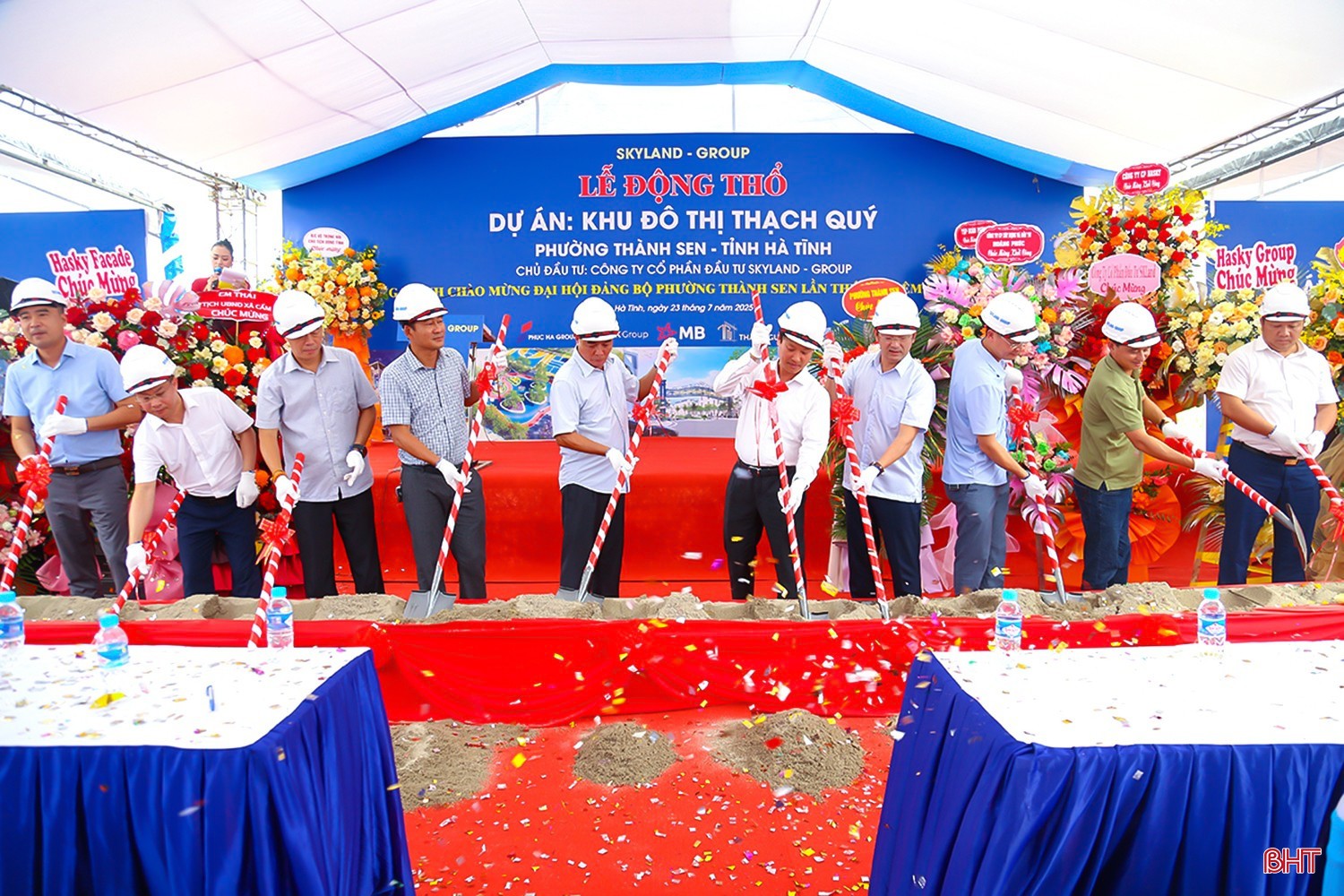 Khởi công dự án Khu đô thị Thạch Quý, một trong những công trình chào mừng đại hội. img-5437.jpg