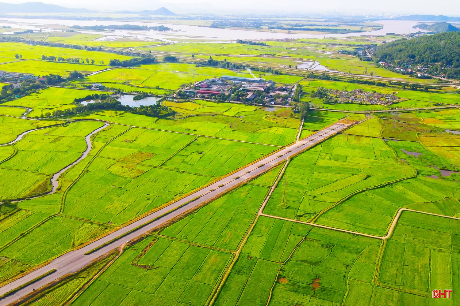 Nhiệm vụ đột phá trong nhiệm kỳ 2025-2030, phường Bắc Hồng Lĩnh sẽ tham mưu cơ quan có thẩm quyền để hình thành Khu công nghiệp Bắc Hồng Lĩnh, đầu tư mở rộng cụm công nghiệp Trung Lương. bqbht_br_image-19.jpg