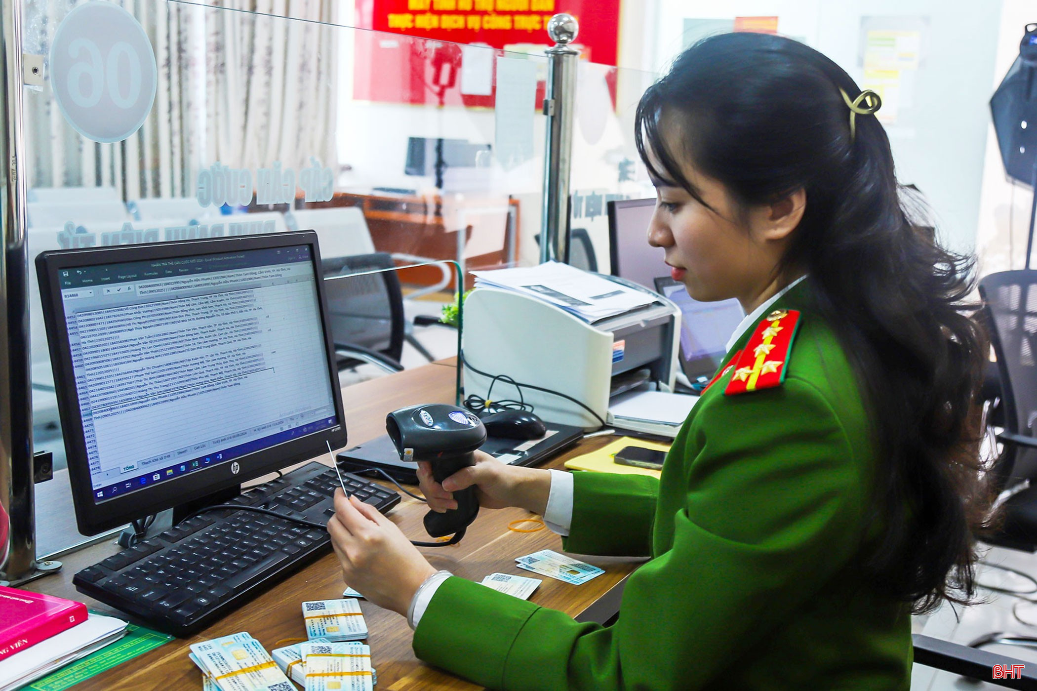 Hà Tĩnh là địa phương đứng thứ 2 trên cả nước về thu nhận hồ sơ cấp thẻ căn cước. bqbht_br_5555.jpg