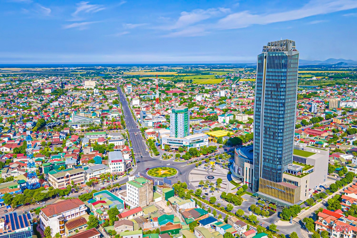 Cùng với phát triển kinh tế, các lĩnh vực văn hóa - xã hội được quan tâm và đạt những kết quả tích cực. image-5-2397.jpg
