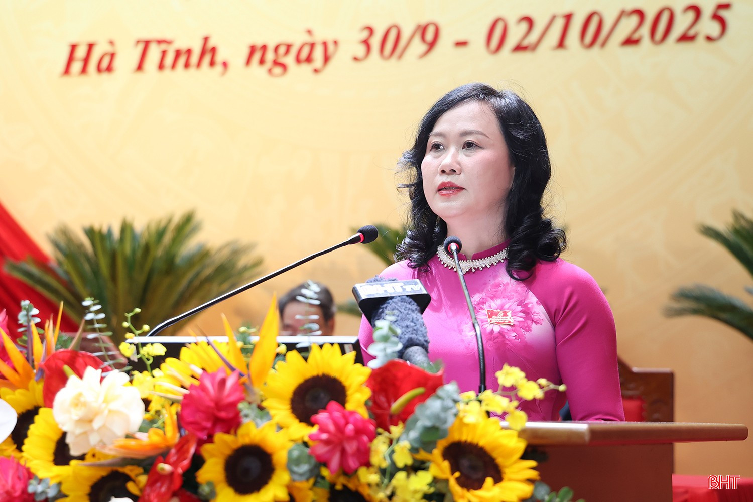 Trưởng ban Tổ chức Tỉnh ủy Trương Thanh Huyền quán triệt một số nội dung về Quy chế bầu cử trong Đảng. bqbht_br_truong-thanh-huyen-mm.jpg