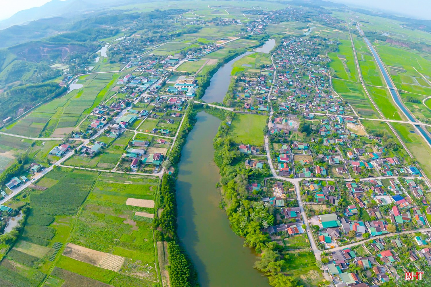 Nhân dân xã Đức Đồng phát huy lợi thế vùng bán sơn địa để phát triển nhiều loại hình sản xuất, từng bước thay đổi diện mạo quê hương. bqbht_br_image-8-7527.jpg