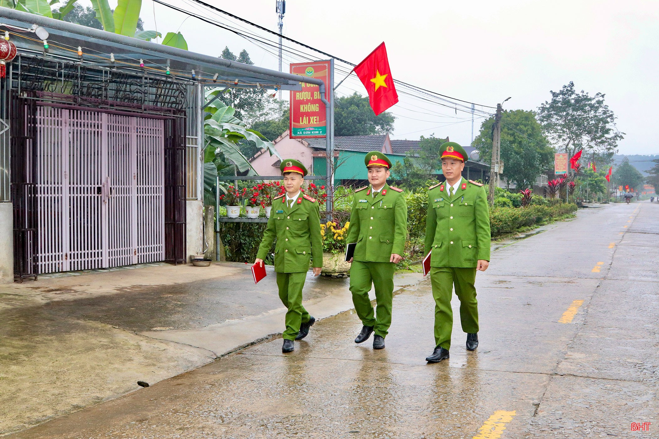 Bám sát địa bàn, chủ động trong mọi tình huống, lực lượng Công an xã Sơn Kim 2 đã góp phần ổn định tình hình, tạo điều kiện thuận lợi cho địa phương phát triển.