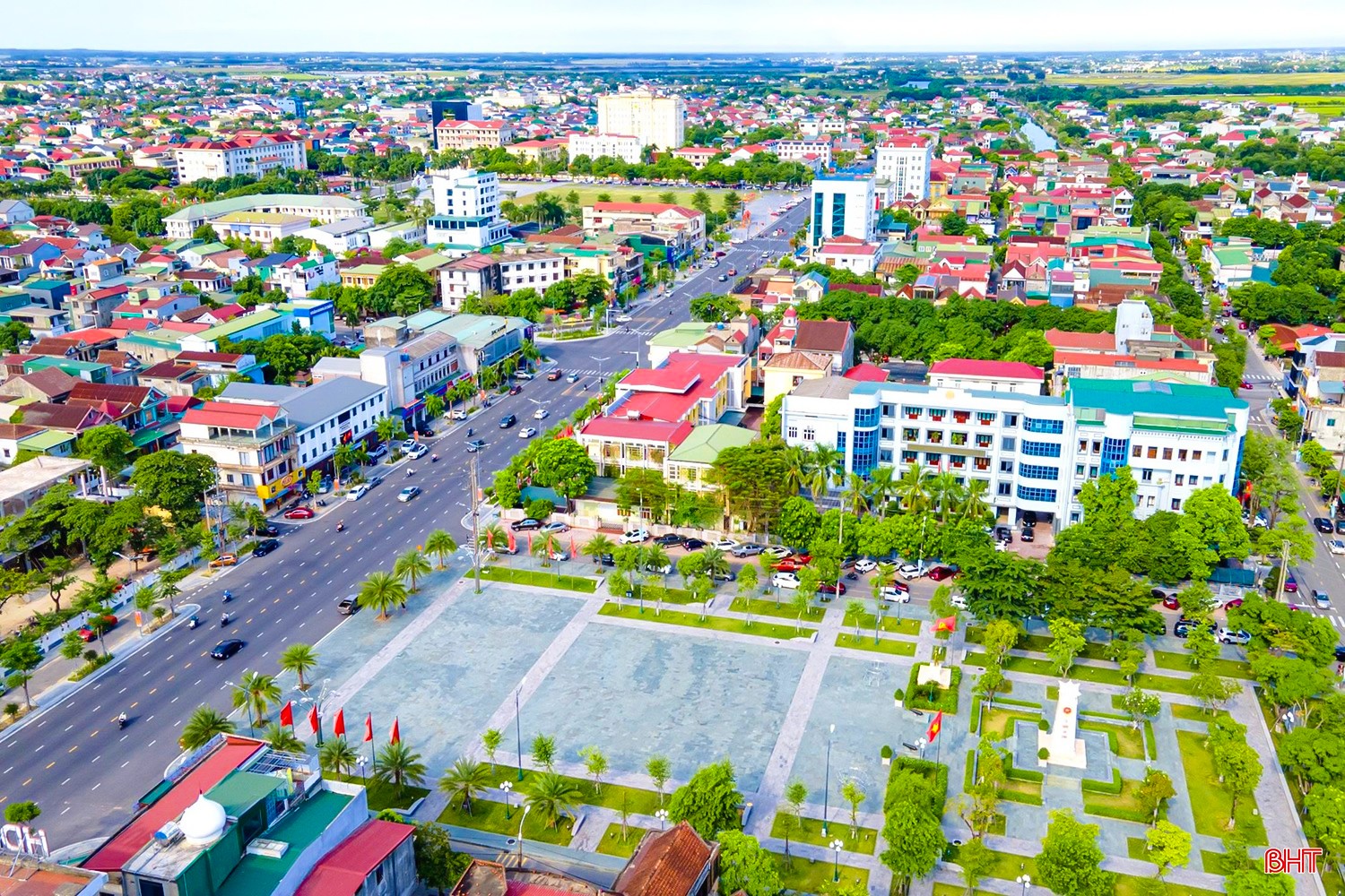 Đảng bộ UBND tỉnh tiếp tục phát huy sức mạnh tổng hợp của toàn Đảng bộ, quyết tâm hoàn thành cao nhất các mục tiêu phát triển KT-XH, đưa Hà Tĩnh phát triển nhanh, bền vững. image-9-3957.jpg