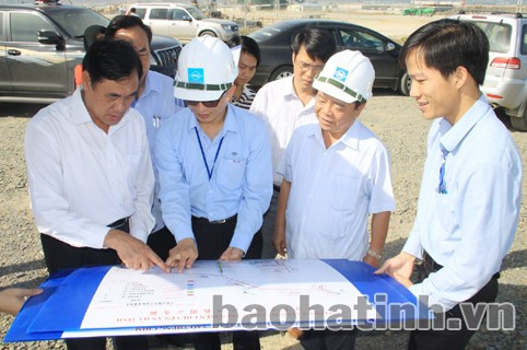 Đoàn giám sát Ủy ban TC-NS Quốc hội kiểm tra tiến độ thi công hệ thống cảng biển tại KKT Vũng Áng...