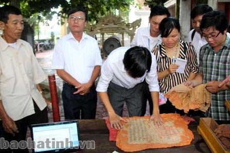 Bằng phong chức Bát phẩm đội trưởng của quan lãnh binh họ Nguyễn tỉnh Hà Tĩnh cấp cho Dương Văn Tỉnh (năm Thành Thái thứ 9 -1896)