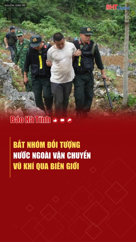 Bắt nhóm đối tượng nước ngoài vận chuyển vũ khí qua biên giới
