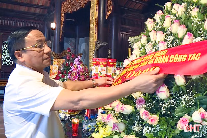 Hà Tĩnh - Tuyên Quang trao đổi kinh nghiệm phát triển kinh tế - xã hội, xây dựng Đảng và hệ thống chính trị