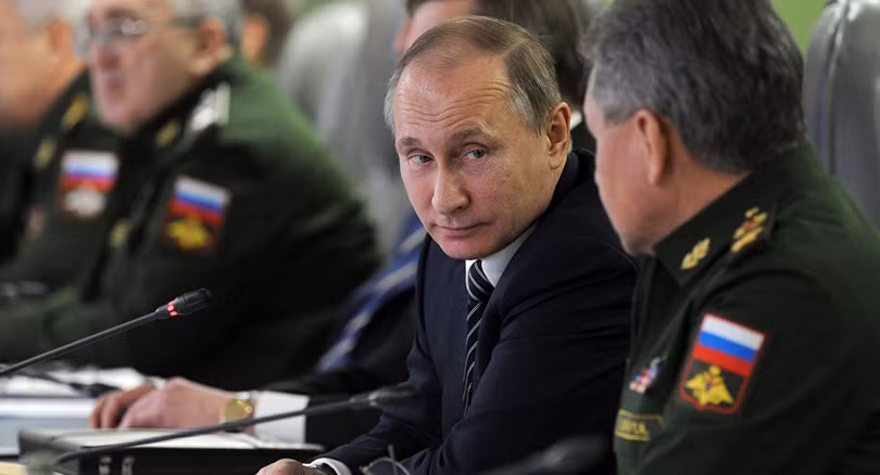 Tổng thống Putin tiết lộ lý do Nga cắt giảm chi tiêu quốc phòng